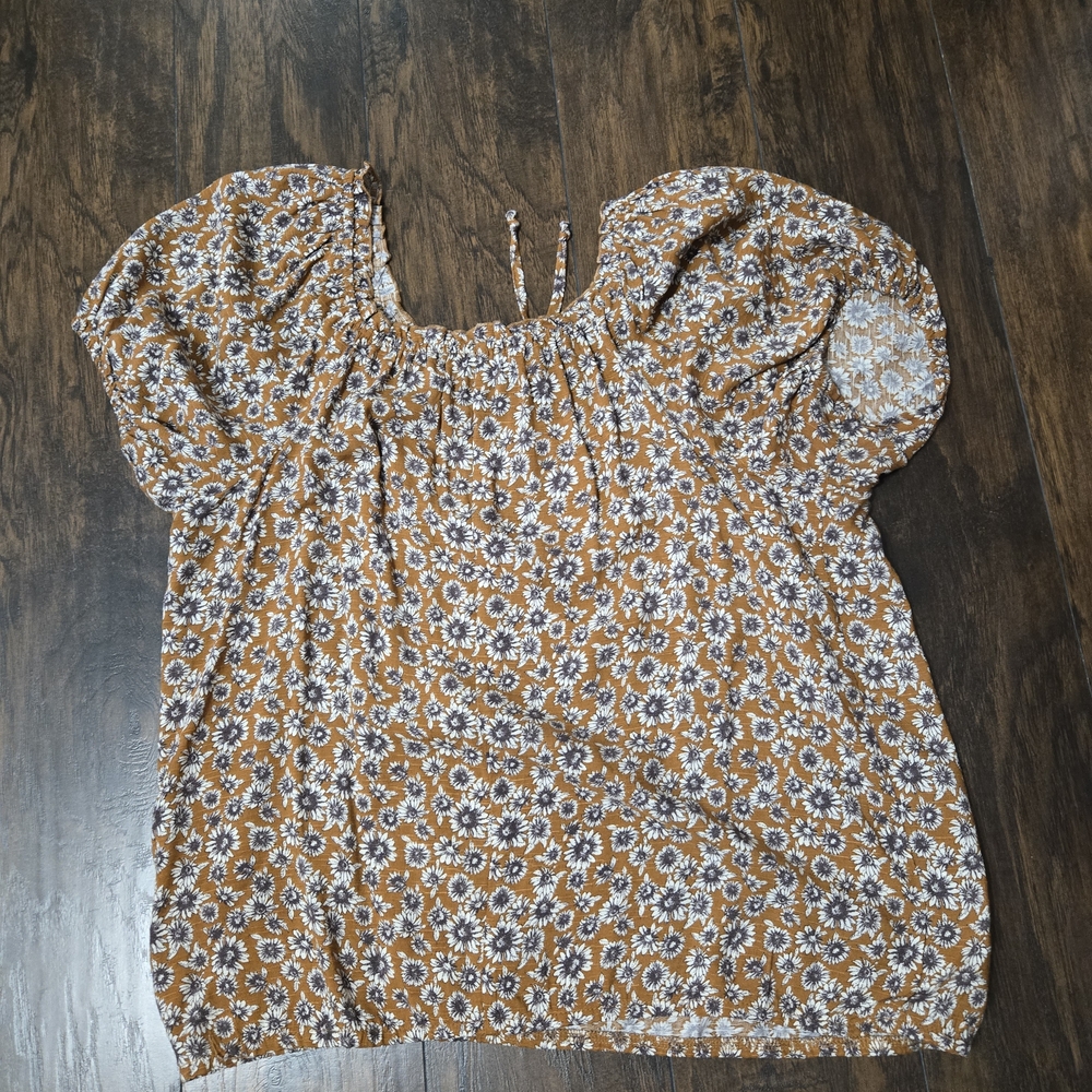 Maurices Floral Print Puff Sleeve Blouse - Brown and White